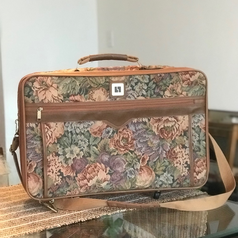 Vintage Leisure Luggage 29” Suitcase - Great Cond!